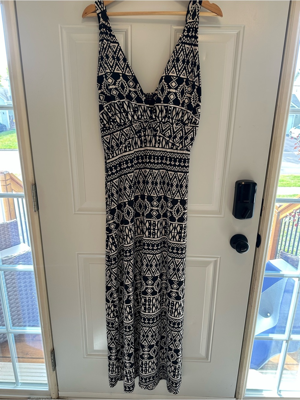 Black and White Printed Maxi Dress with V-Neck